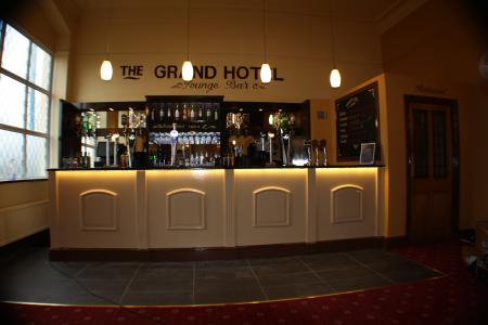 Grand Hotel - Image 6