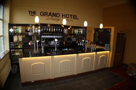 Grand Hotel - Image 9